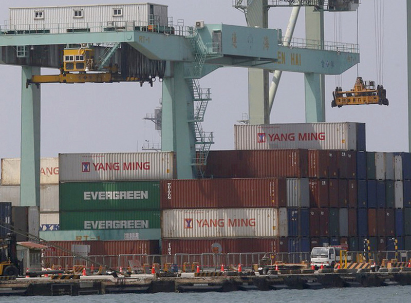 Les exportations en mars atteignent un nouveau record