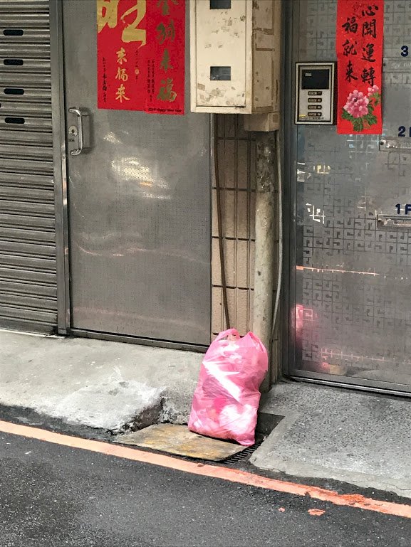 La ville de Taipei décide de sévir face aux dépôts sauvages de poubelles