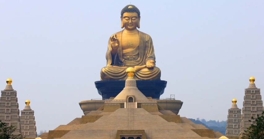 Bouddha part en patrouille