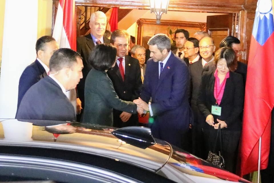 Tsai Ing-wen a rendu visite à Mario Abdo, président élu du Paraguay (photo : RTI)