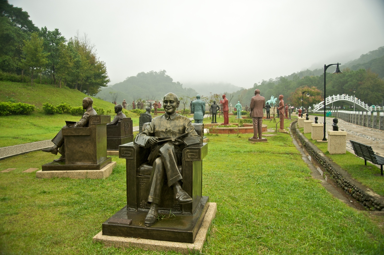 Il y a pas moins de 500 statues de Tchiang Kaï-chek dans tout Taiwan