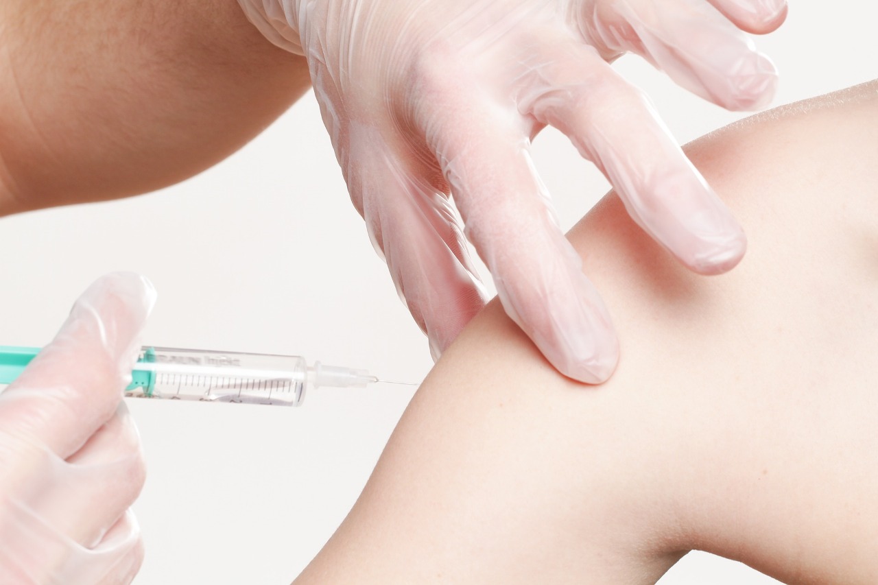 Vaccin contre la grippe : pas de lien entre les décès et le vaccin selon les experts