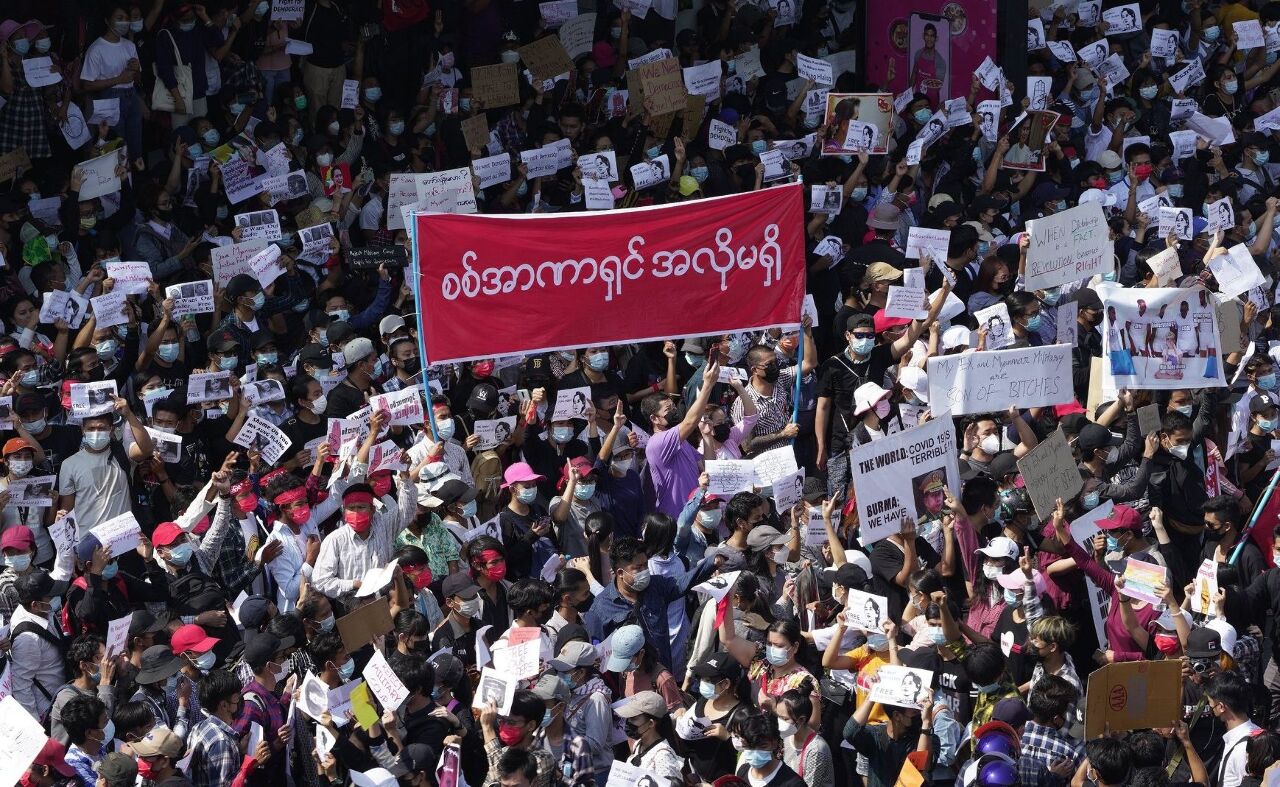 Le Parlement passe une résolution condamnant la répression au Myanmar