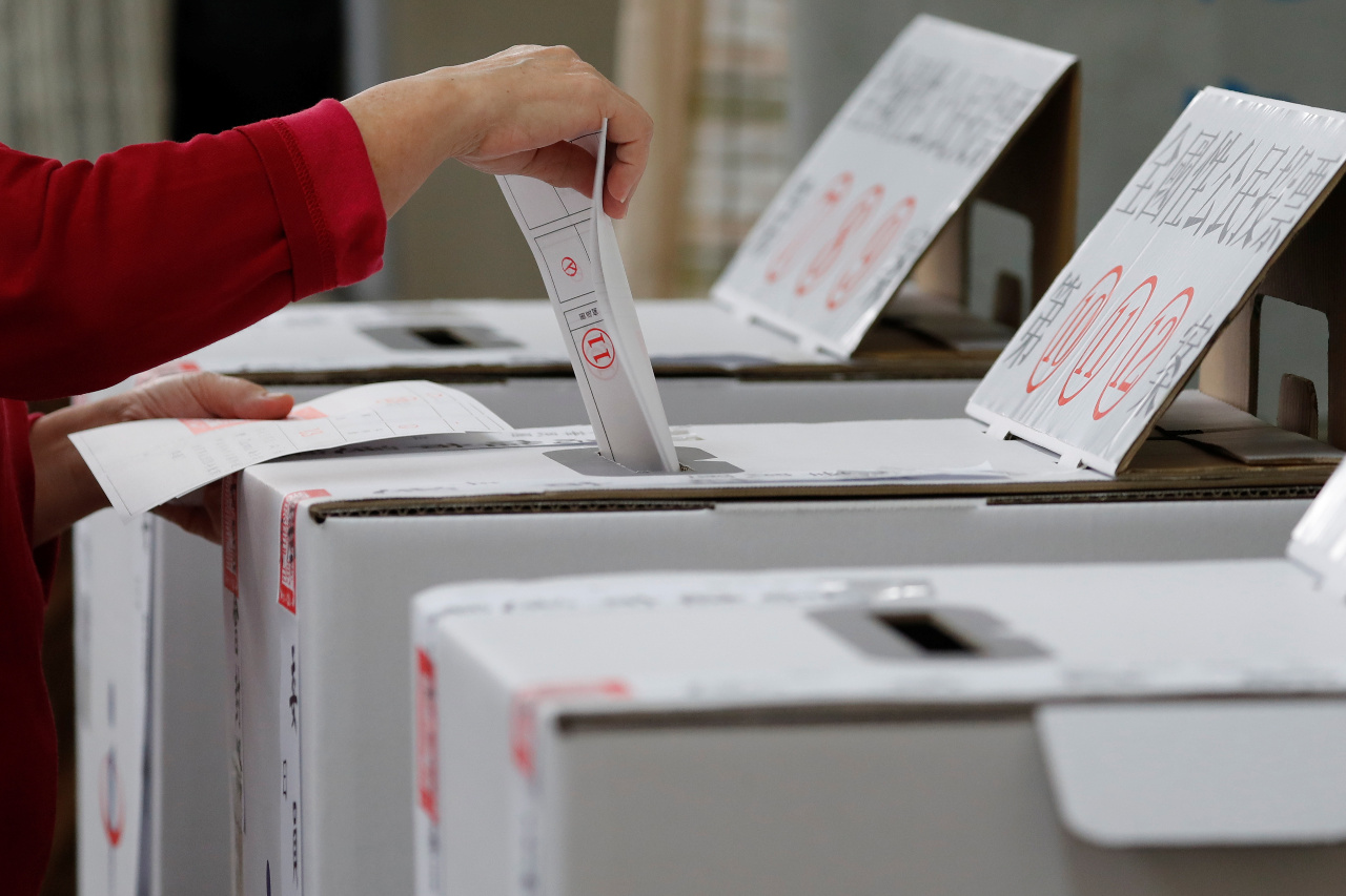 Référendums : le gouvernement critiqué pour sa non-neutralité