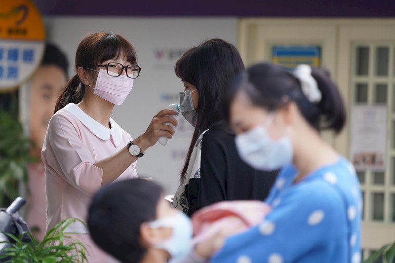 Le gouvernement annonce une légère hausse des frais médicaux dans le cadre de l’assurance maladie