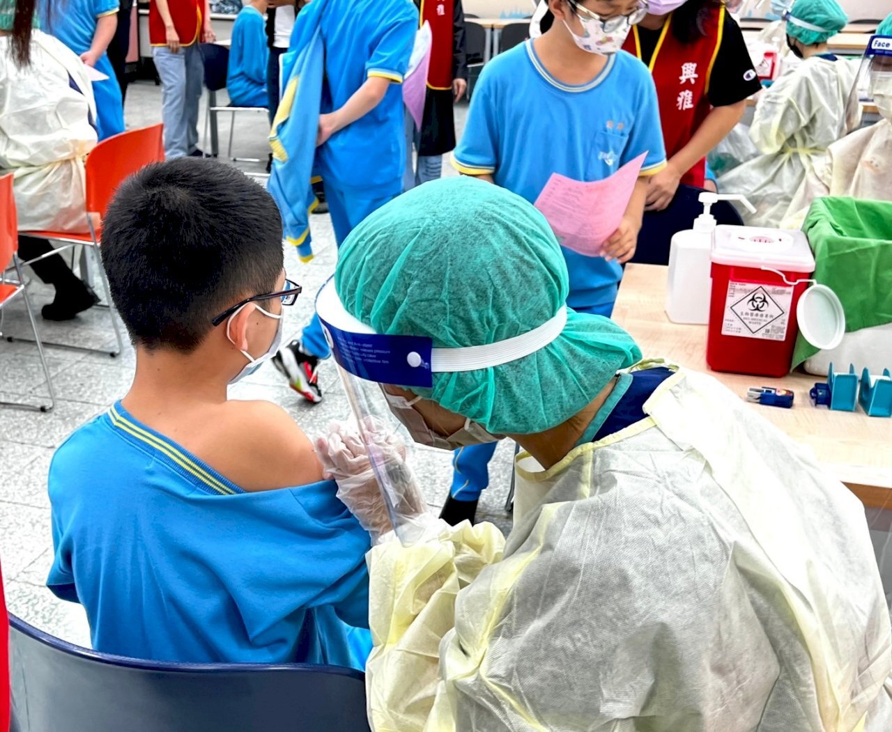 Nouvelle campagne de vaccination contre le Covid-19 ciblant les jeunes