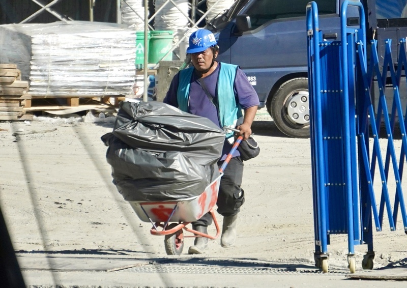 Face à l'inflation, les syndicats appellent à porter le salaire mensuel minimum à 27 600 dollars taïwanais