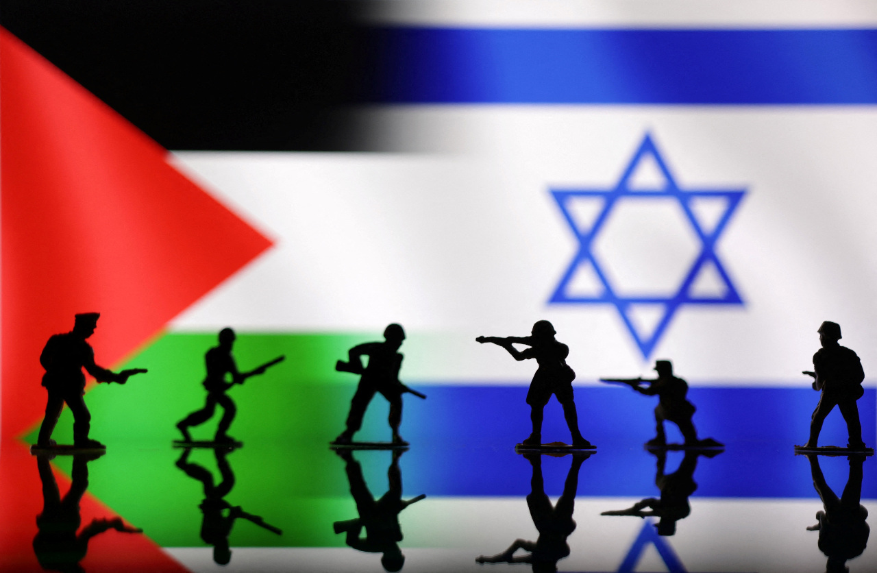 Les réactions chinoises aux premiers jours du conflit compromettent le futur des relations Israël/Chine (Image : montage Reuters)