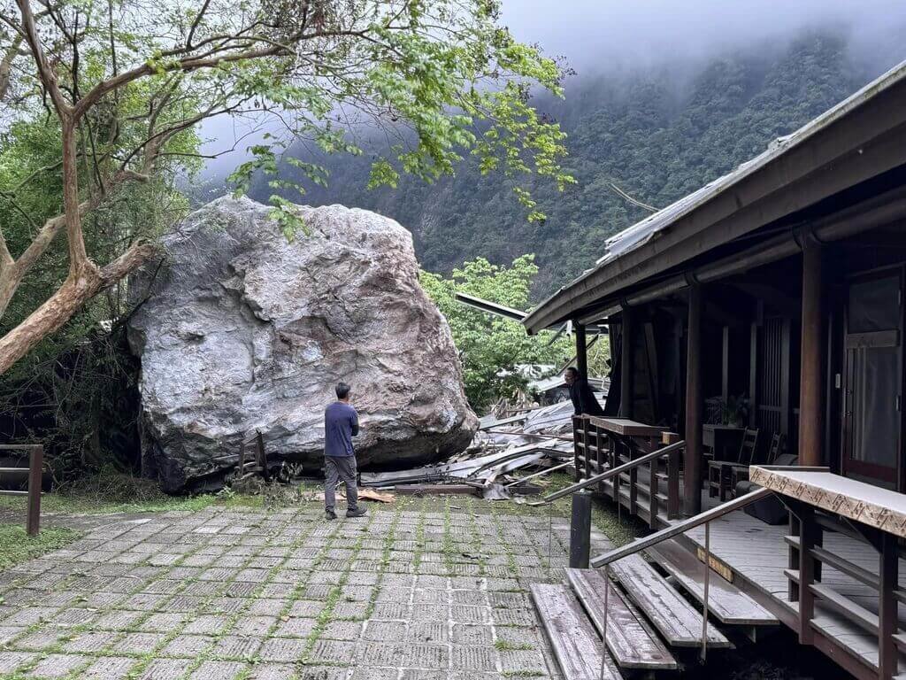OEPAT : tourisme à Hualien, ceci n'est pas une ambassade, un poisson à la bourse